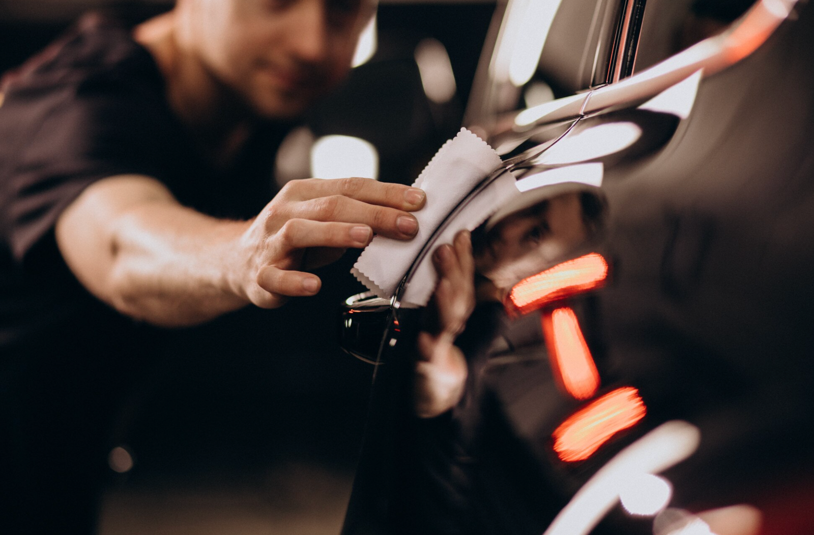 Exterior vehicle detailing and cleaning in Auckland